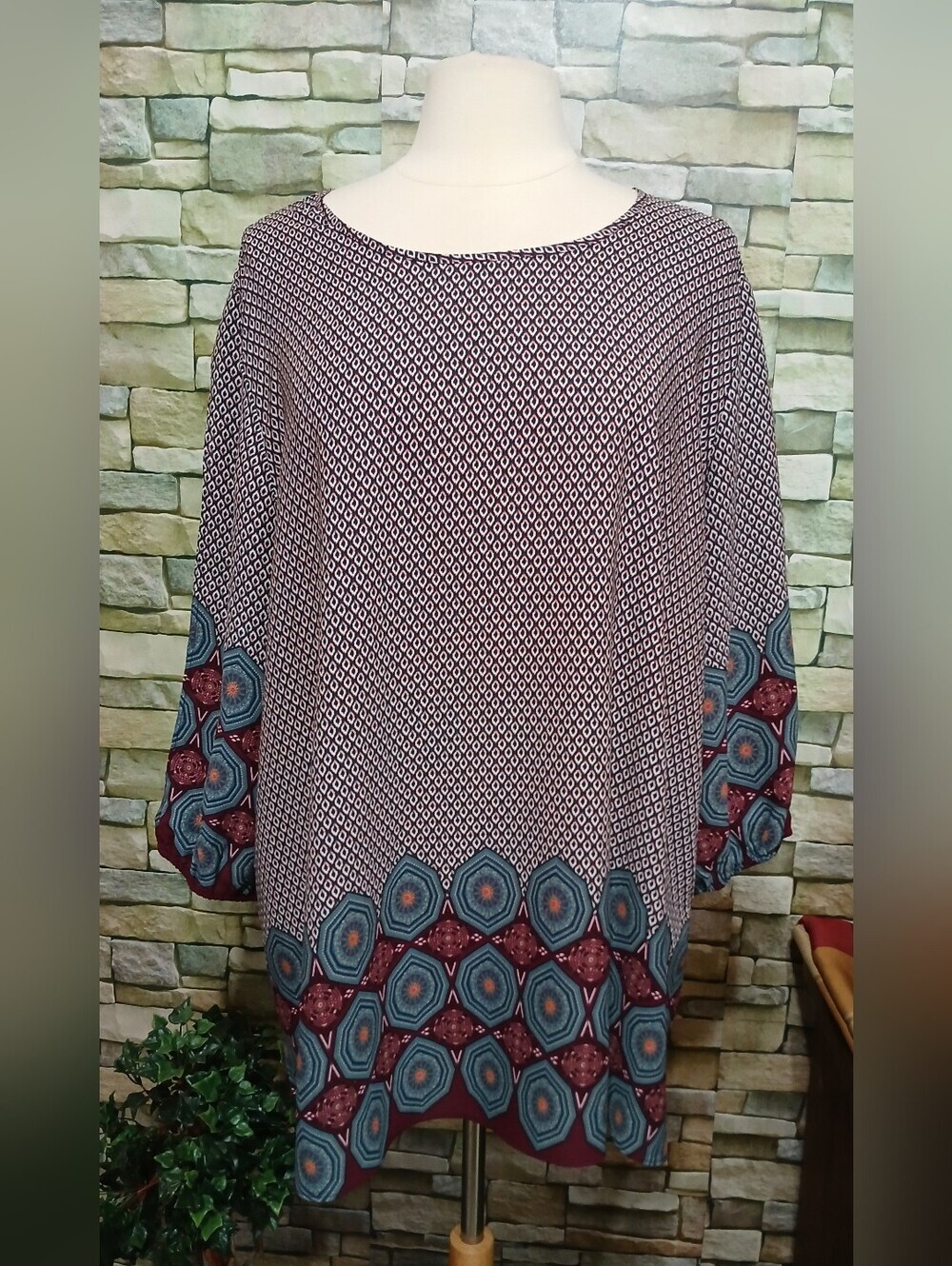 Cato 22/24W Geometric Flowy Boho Tunic Blouse